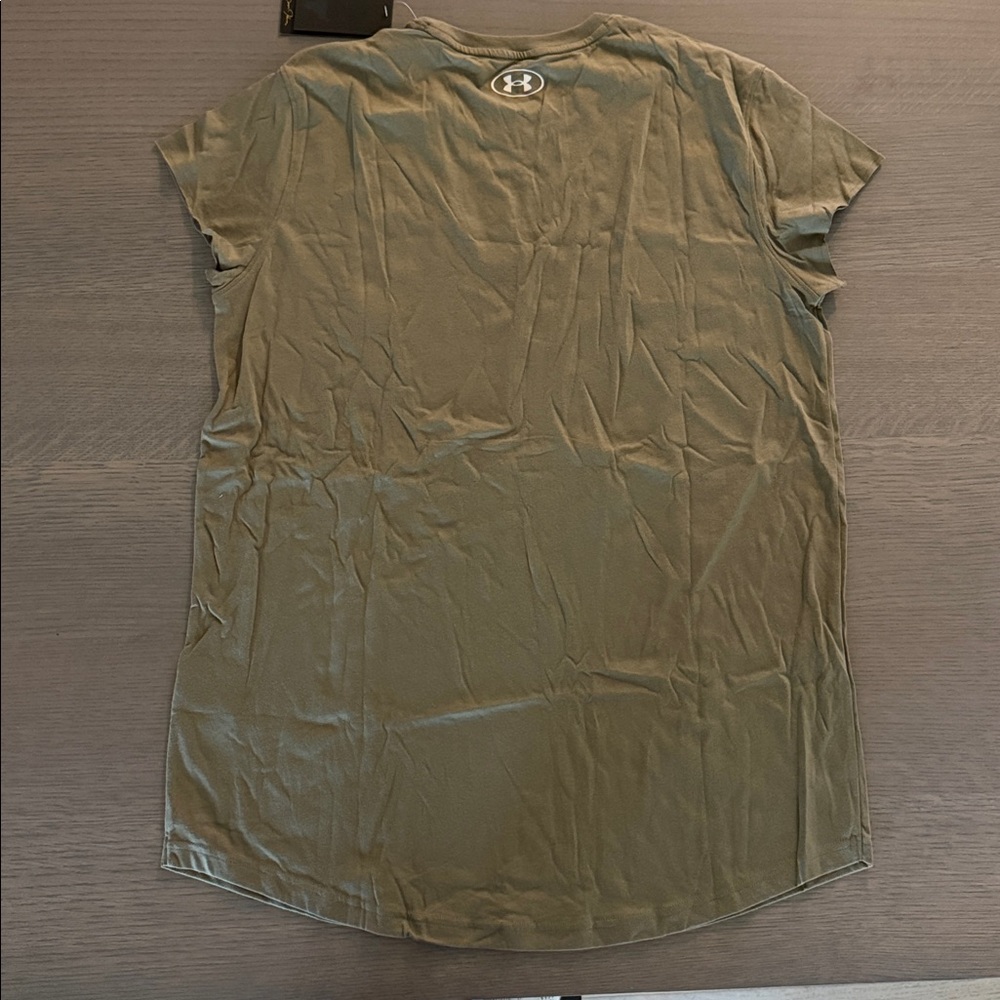 Under Armour - Picture 4 of 4